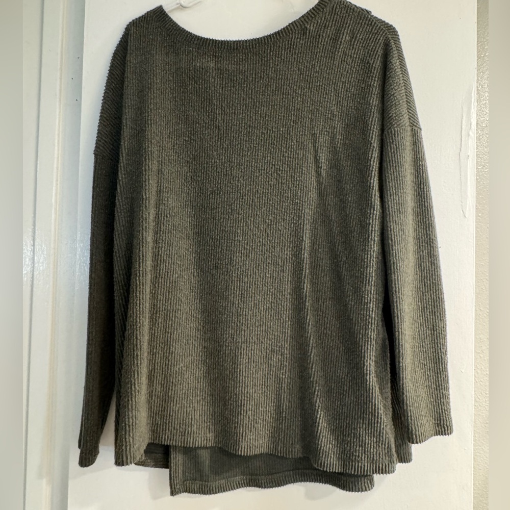 Woman’s Green Sweater